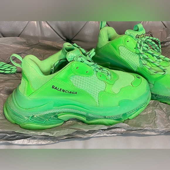 Balenciaga Triple S Neon Green Clear Sole in size 41 (8) - Picture 2 of 3
